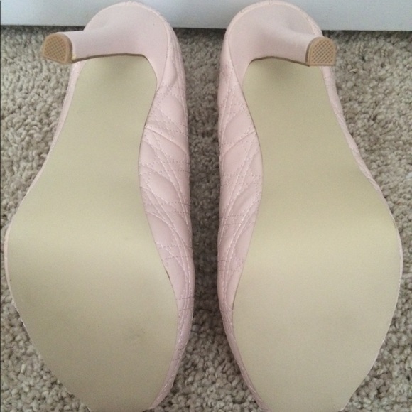 Peep toe pump - Picture 3 of 8